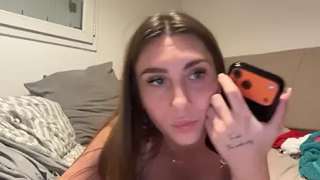 perrine_offf yayın görüntüsü