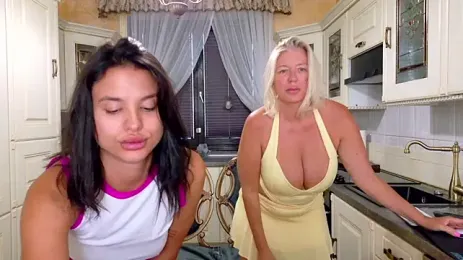TUNDEROSE1 webcam stripchat model stream image
