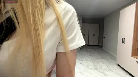 ZenZestX webcam stripchat model stream image