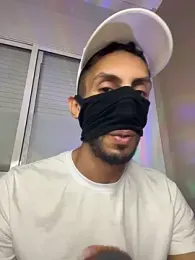 Yassir-xxxl webcam stripchat model stream image