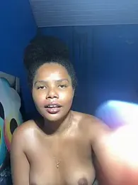 brasileirinha16 webcam stripchat model stream image