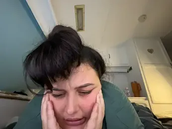BBWlucyxxx yayın görüntüsü