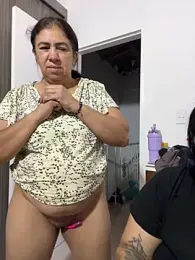 alissonfernandez_ webcam stripchat model stream image