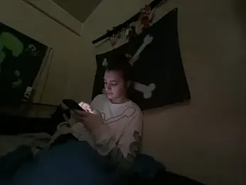 Snowbunnycake_131 webcam preview
