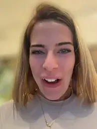 oliviafranciis webcam stripchat model stream image