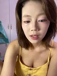 YoYo_2834 webcam stripchat model stream image